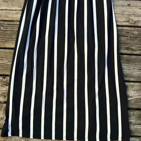Black And‎ White Stripped Maxidress With Pockets Size Large - Picture 4 of 6